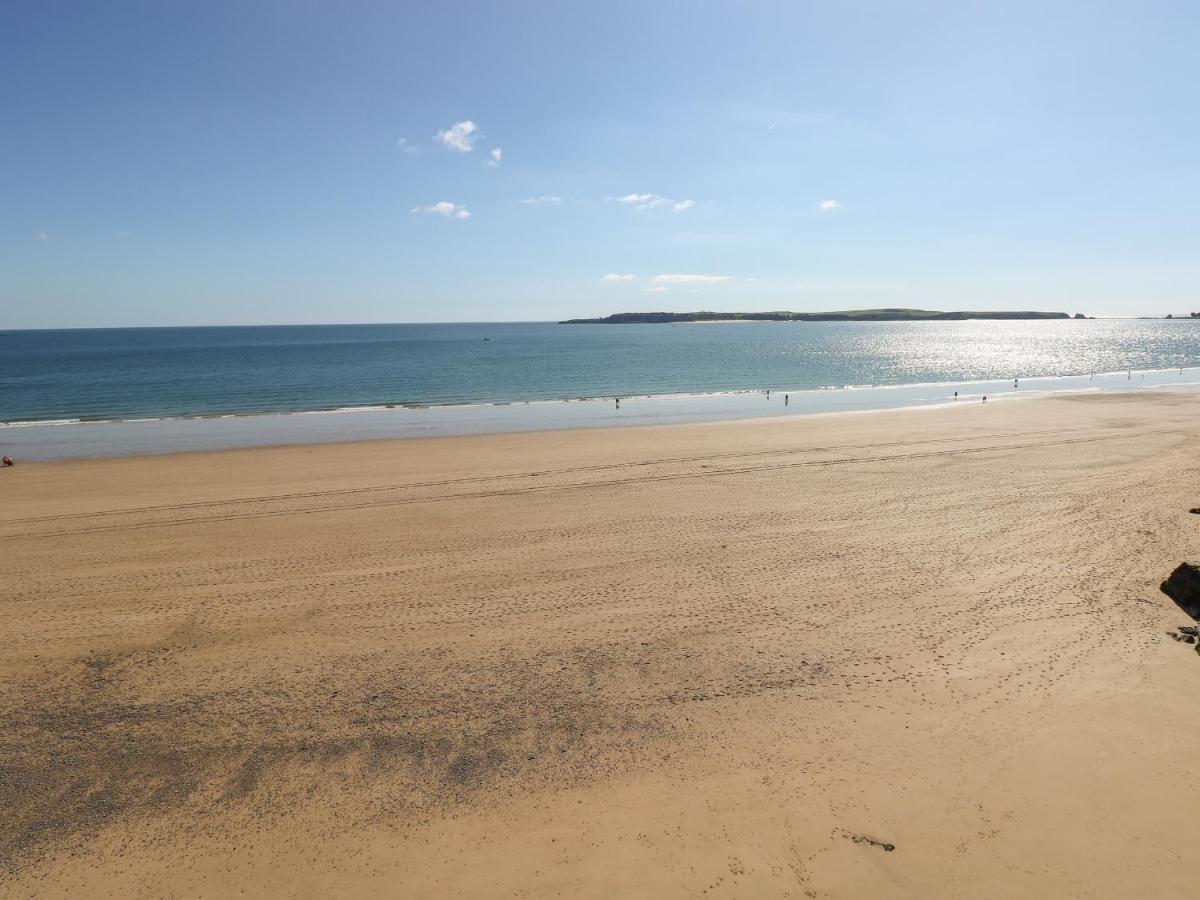 Studio Apartment Tenby Exterior photo